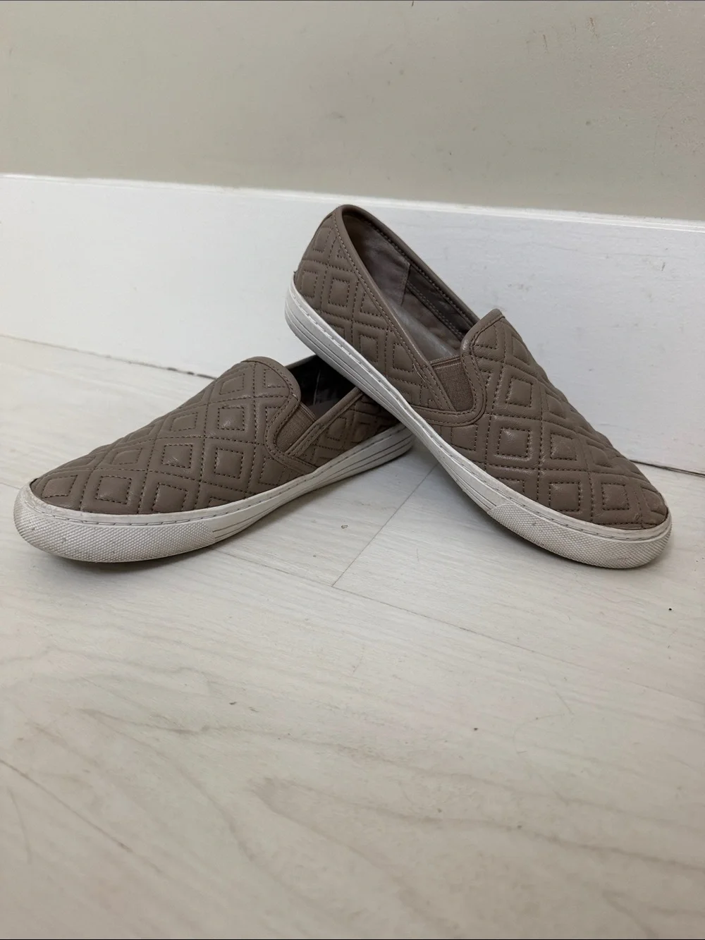 Tory Burch Quilted Slip-On leather Sneakers in Taupe 6 1/2